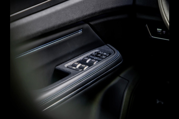 Lynk & Co 01 1.5 Plug-In Hybrid 262pk BLACKED OUT | 360 Camera | Panoramadak