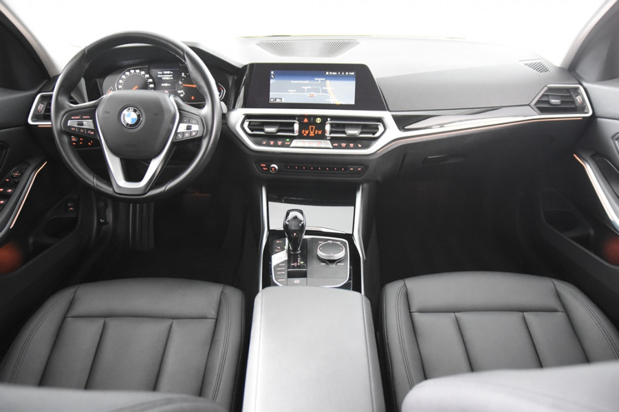 BMW 3 Serie Touring 318i *1ste Eigenaar*Navigatie*Leer*Carplay*