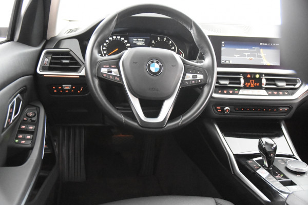 BMW 3 Serie Touring 318i *1ste Eigenaar*Navigatie*Leer*Carplay*