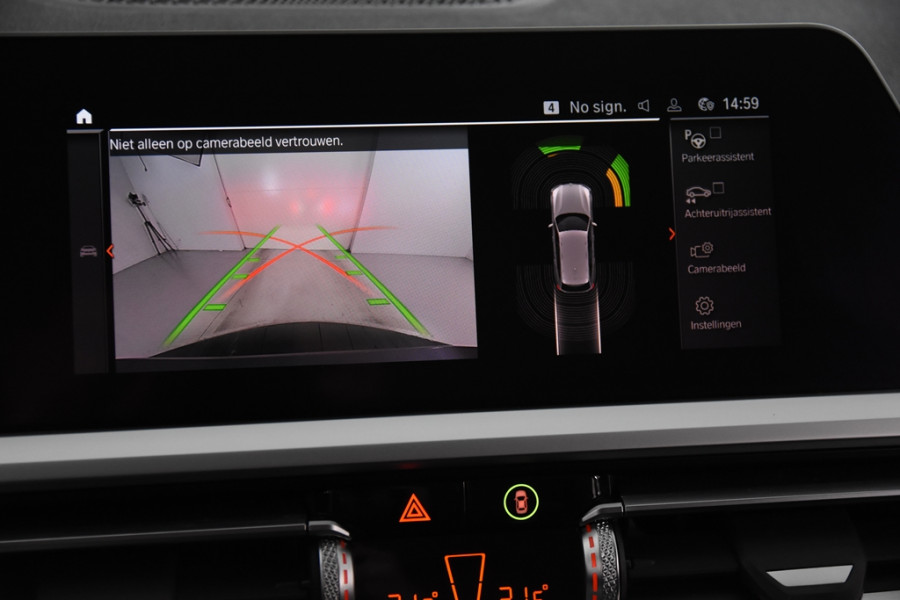 BMW 3 Serie Touring 318i *1ste Eigenaar*Navigatie*Leer*Carplay*