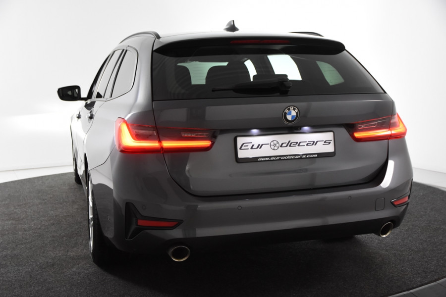 BMW 3 Serie Touring 318i *1ste Eigenaar*Navigatie*Leer*Carplay*