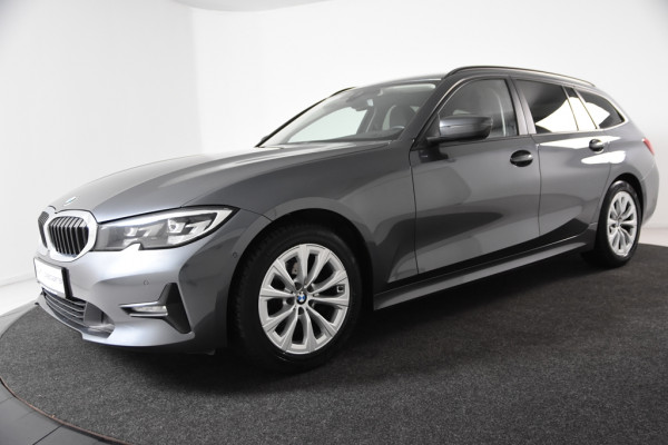 BMW 3 Serie Touring 318i *1ste Eigenaar*Navigatie*Leer*Carplay*