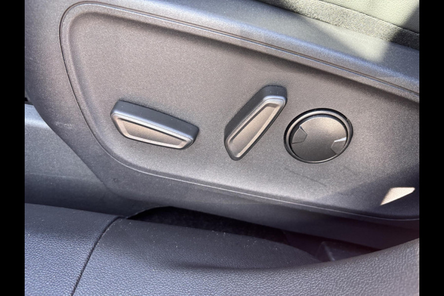 Ford Kuga 2.5 PHEV Vignale 225pk | Afneembare Trekhaak | Winter Pack | Camera | Leder | Bang&Olufsen