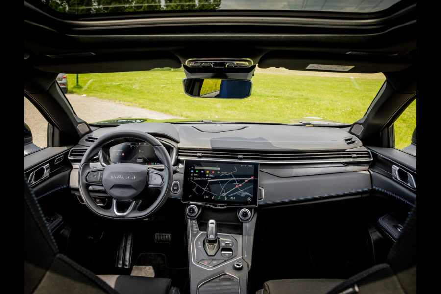 Lynk & Co 01 1.5 Plug-In Hybrid 262pk Zwarte hemel|360 Camera|Panoramadak