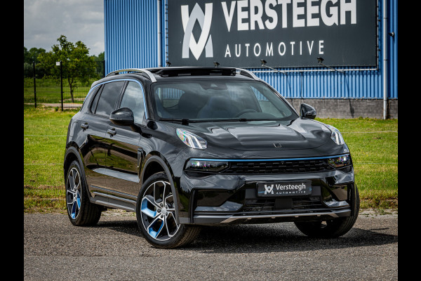 Lynk & Co 01 1.5 Plug-In Hybrid 262pk Zwarte hemel|360 Camera|Panoramadak