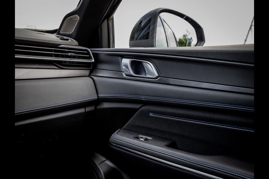 Lynk & Co 01 1.5 Plug-In Hybrid 262pk Zwarte hemel|360 Camera|Panoramadak