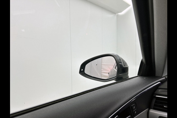 Audi A4 Avant 2.0 TFSI MHEV quattro Sport S line Edition (STOELVERWARMING, ADAPTIVE CRUISE, SFEERVERLICHTING, CAMERA, PDC)