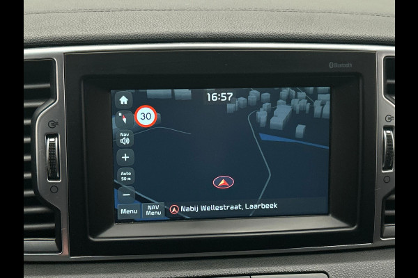 Kia Sportage 1.6 GDI DynamicLine Carplay Trekhaak Stoel/Stuur Verwarming Camera Lane Assist