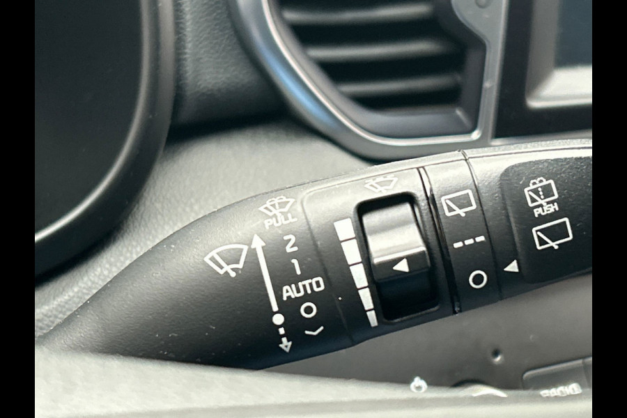 Kia Sportage 1.6 GDI DynamicLine Carplay Trekhaak Stoel/Stuur Verwarming Camera Lane Assist
