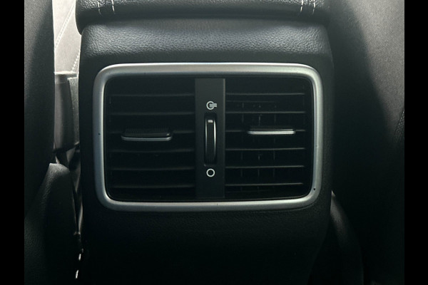 Kia Sportage 1.6 GDI DynamicLine Carplay Trekhaak Stoel/Stuur Verwarming Camera Lane Assist
