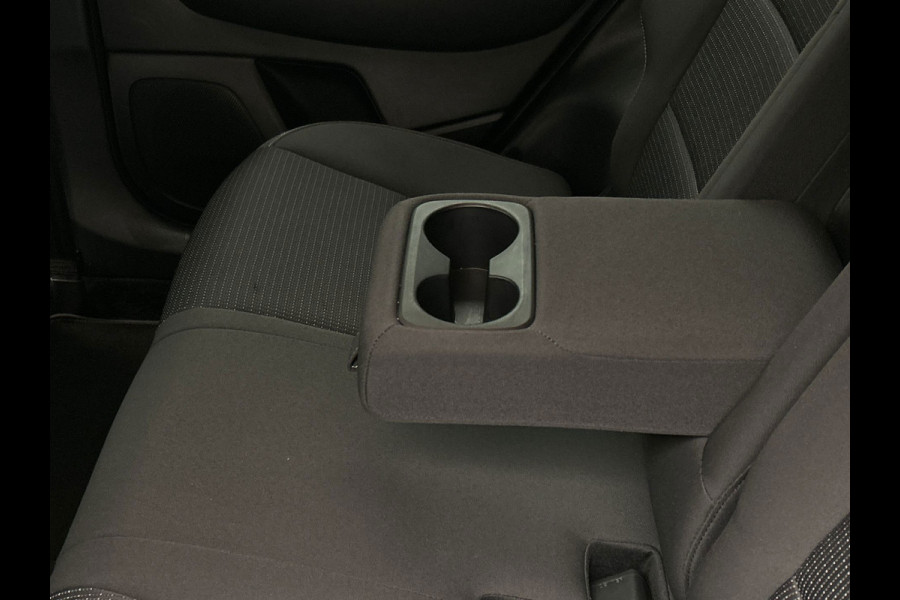 Kia Sportage 1.6 GDI DynamicLine Carplay Trekhaak Stoel/Stuur Verwarming Camera Lane Assist