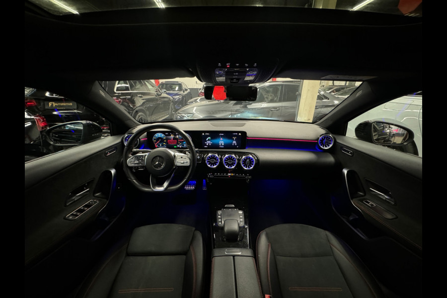 Mercedes-Benz A-Klasse 250 e Limousine AMG Pano|Sfeer|Night