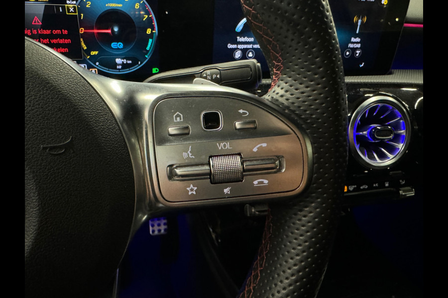 Mercedes-Benz A-Klasse 250 e Limousine AMG Pano|Sfeer|Night