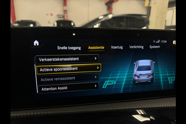 Mercedes-Benz A-Klasse 250 e Limousine AMG Pano|Sfeer|Night