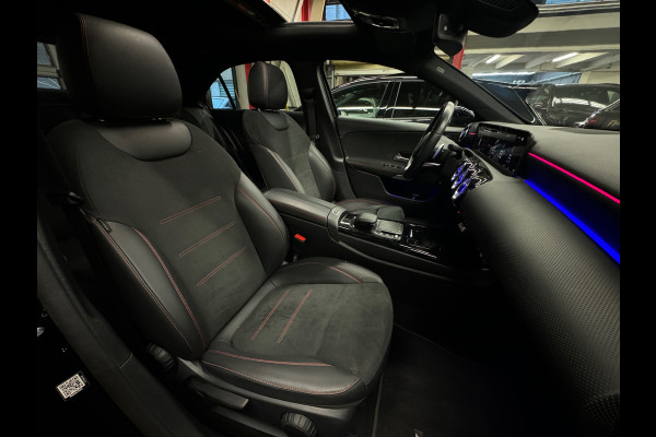 Mercedes-Benz A-Klasse 250 e Limousine AMG Pano|Sfeer|Night