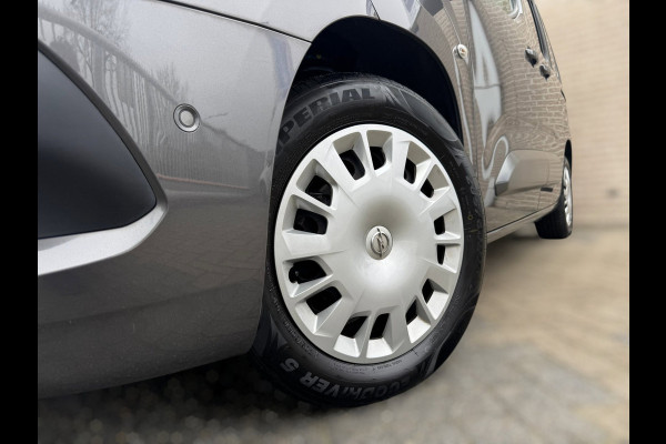 Opel Combo Tour 1.2 Turbo L1H1 Edition TREKHAAK / CAMERA / NAVI / CRUISE / PDC / 2x SCHUIFDEUR NL AUTO