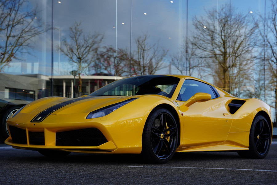Ferrari 488 3.9 Spider HELE / Full Akrapovic / Tri Coat Paint / Painted Livery / Lifting