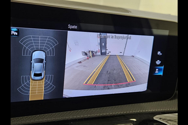 Mercedes-Benz A-Klasse 180 Business Solution AMG | Panoramadak | Stoelverwarming | Camera | Navigatie | Apple Carplay | Keyless | Cruise Control | DAB |
