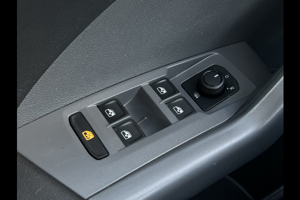 Volkswagen T-Cross 1.0 TSI Life | Camera | Adaptive Cruise | Navi | Carplay