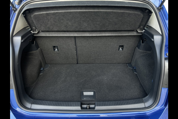 Volkswagen T-Cross 1.0 TSI Life | Camera | Adaptive Cruise | Navi | Carplay