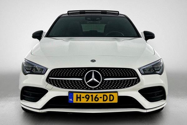 Mercedes-Benz CLA-Klasse Shooting Brake 200 Business Solution AMG (PANORAMADAK, SFEERVERLICHTING, CAMERA, LEDER)