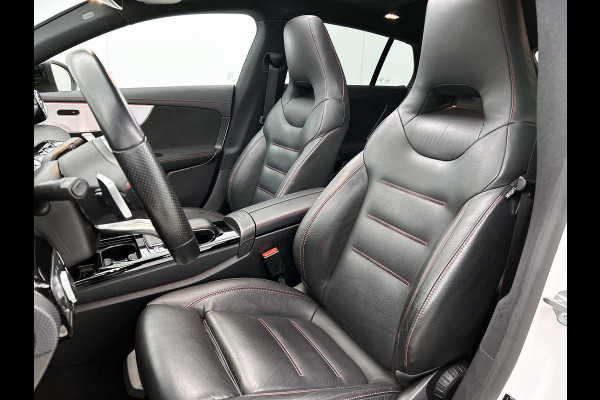 Mercedes-Benz CLA-Klasse Shooting Brake 200 Business Solution AMG (PANORAMADAK, SFEERVERLICHTING, CAMERA, LEDER)
