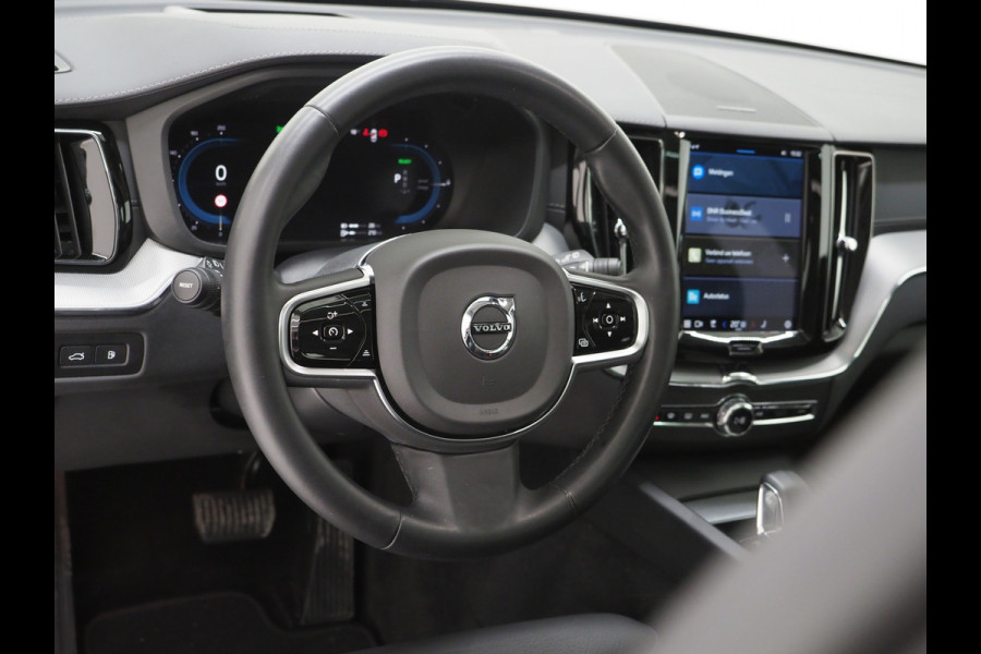 Volvo XC60 2.0 T6 Plug-in hybrid AWD Ultimate Dark Long Range | Panoramadak | Harman/Kardon | Pilot Assist | Keyless | HUD | Camera | Carplay