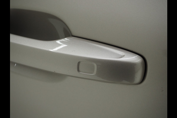 Volvo XC60 2.0 T6 Plug-in hybrid AWD Ultimate Dark Long Range | Panoramadak | Harman/Kardon | Pilot Assist | Keyless | HUD | Camera | Carplay