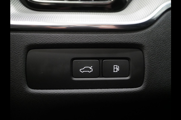 Volvo XC60 2.0 T6 Plug-in hybrid AWD Ultimate Dark Long Range | Panoramadak | Harman/Kardon | Pilot Assist | Keyless | HUD | Camera | Carplay