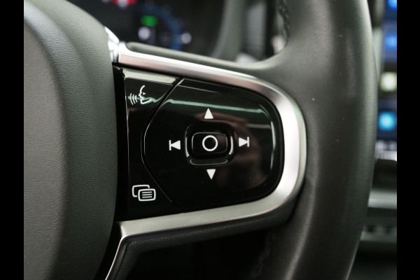 Volvo XC60 2.0 T6 Plug-in hybrid AWD Ultimate Dark Long Range | Panoramadak | Harman/Kardon | Pilot Assist | Keyless | HUD | Camera | Carplay