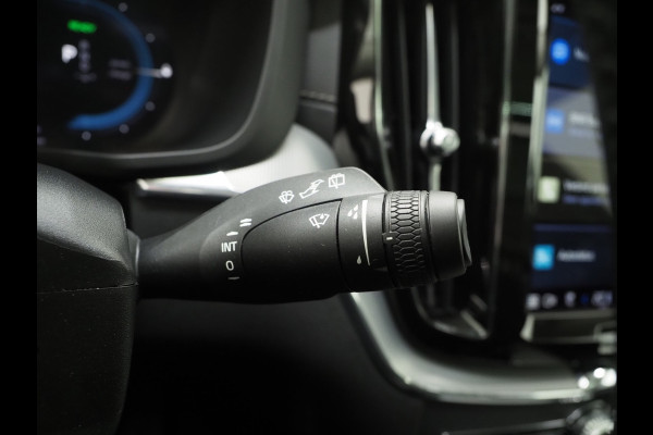 Volvo XC60 2.0 T6 Plug-in hybrid AWD Ultimate Dark Long Range | Panoramadak | Harman/Kardon | Pilot Assist | Keyless | HUD | Camera | Carplay