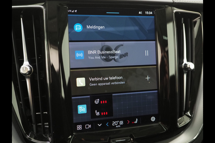 Volvo XC60 2.0 T6 Plug-in hybrid AWD Ultimate Dark Long Range | Panoramadak | Harman/Kardon | Pilot Assist | Keyless | HUD | Camera | Carplay