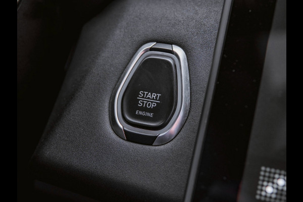 Lynk & Co 01 1.5 Black Edition Panoramadak/360° Camera/ACC/Stoelverwarming