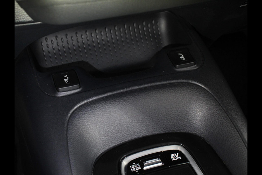 Toyota Corolla Touring Sports Automaat Hybrid 140 Active | Navigatie | Apple Carplay/Android Auto | Climate Control | Cruise Control Adaptive | 17"Lichtmetalen velgen | Camera