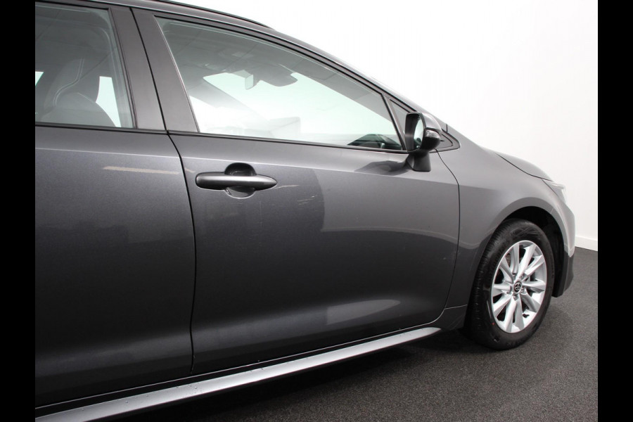 Toyota Corolla Touring Sports Automaat Hybrid 140 Active | Navigatie | Apple Carplay/Android Auto | Climate Control | Cruise Control Adaptive | 17"Lichtmetalen velgen | Camera