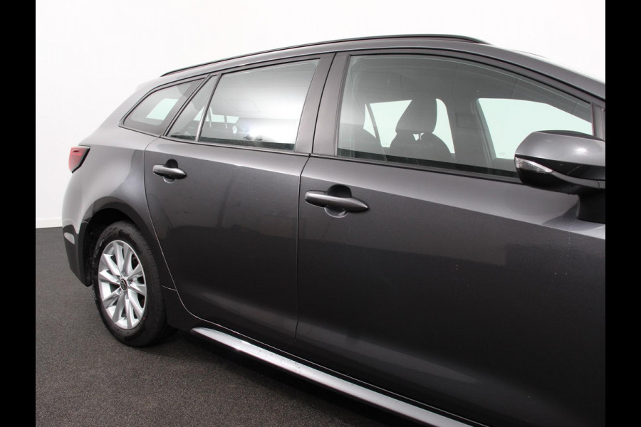 Toyota Corolla Touring Sports Automaat Hybrid 140 Active | Navigatie | Apple Carplay/Android Auto | Climate Control | Cruise Control Adaptive | 17"Lichtmetalen velgen | Camera