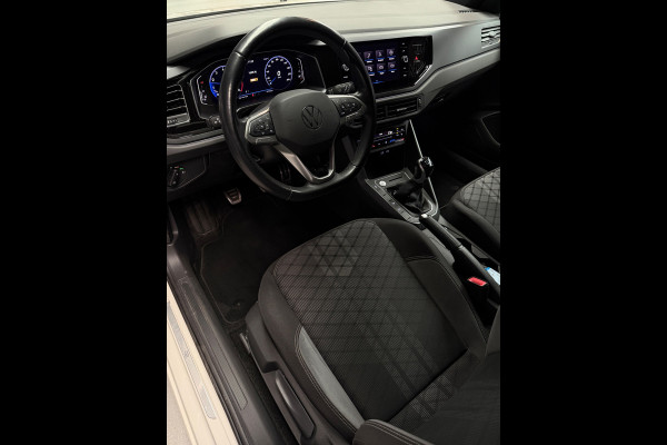 Volkswagen Taigo 1.0 TSI 2x R-Line Panorama CarPlay Camera