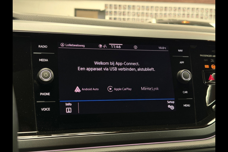 Volkswagen Taigo 1.0 TSI 2x R-Line Panorama CarPlay Camera