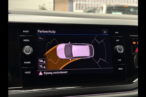 Volkswagen Taigo 1.0 TSI 2x R-Line Panorama CarPlay Camera