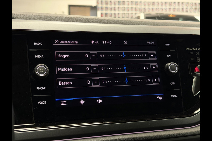 Volkswagen Taigo 1.0 TSI 2x R-Line Panorama CarPlay Camera