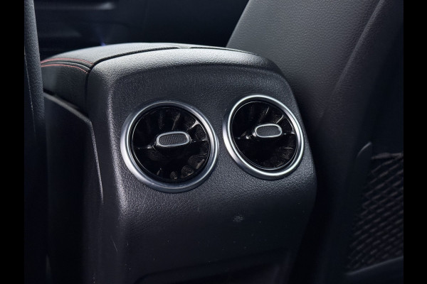 Mercedes-Benz GLA 180 AMG// Camera // Elek. Achterklep // Sfeerverlichting // Night pakket // 19" AMG Velgen // LED