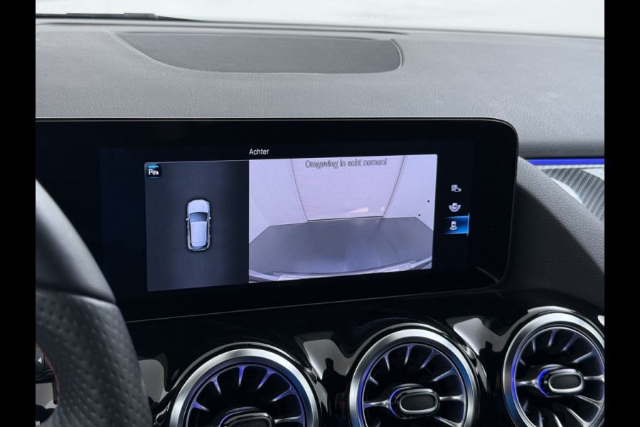 Mercedes-Benz GLA 180 AMG// Camera // Elek. Achterklep // Sfeerverlichting // Night pakket // 19" AMG Velgen // LED