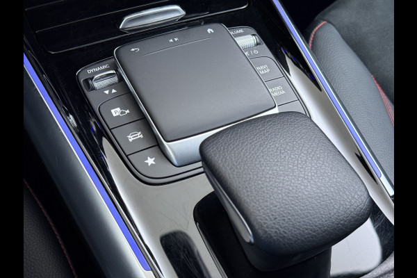 Mercedes-Benz GLA 180 AMG// Camera // Elek. Achterklep // Sfeerverlichting // Night pakket // 19" AMG Velgen // LED