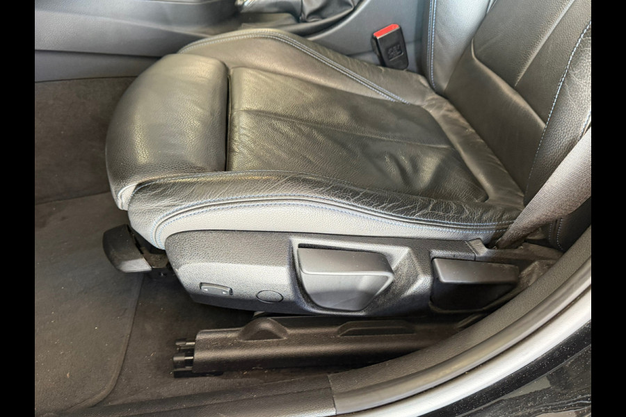 BMW 3 Serie 318i M Sport Edition AUT. LEDER NAVIGATIE PDC STOELVERWARMING CRUISE KEYLESS-GO