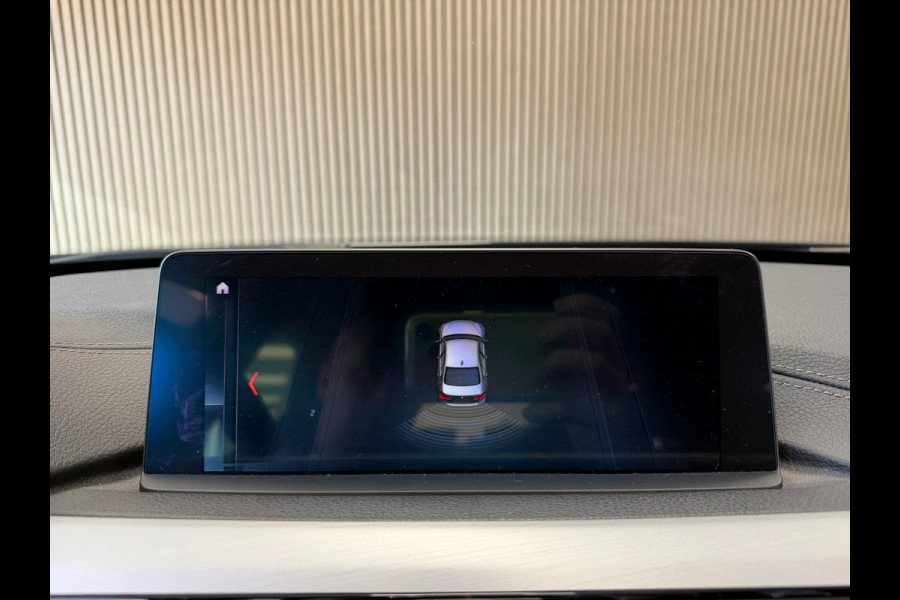 BMW 3 Serie 318i M Sport Edition AUT. LEDER NAVIGATIE PDC STOELVERWARMING CRUISE KEYLESS-GO