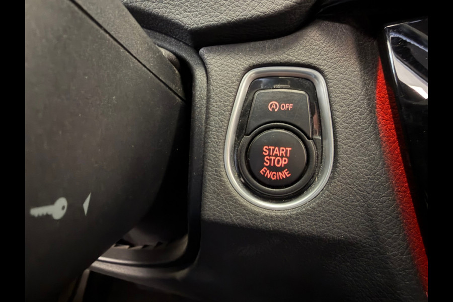 BMW 3 Serie 318i M Sport Edition AUT. LEDER NAVIGATIE PDC STOELVERWARMING CRUISE KEYLESS-GO