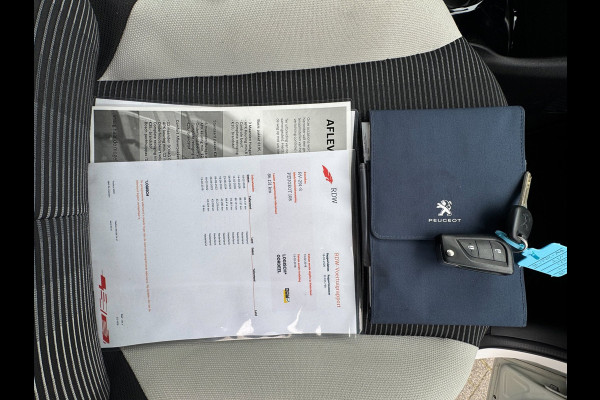 Peugeot 108 1.0 e-VTi Allure TOP! CABRIOTOP / CAMERA / LMV / BLUETOOTH / CLIMATE CONTROL / NL AUTO