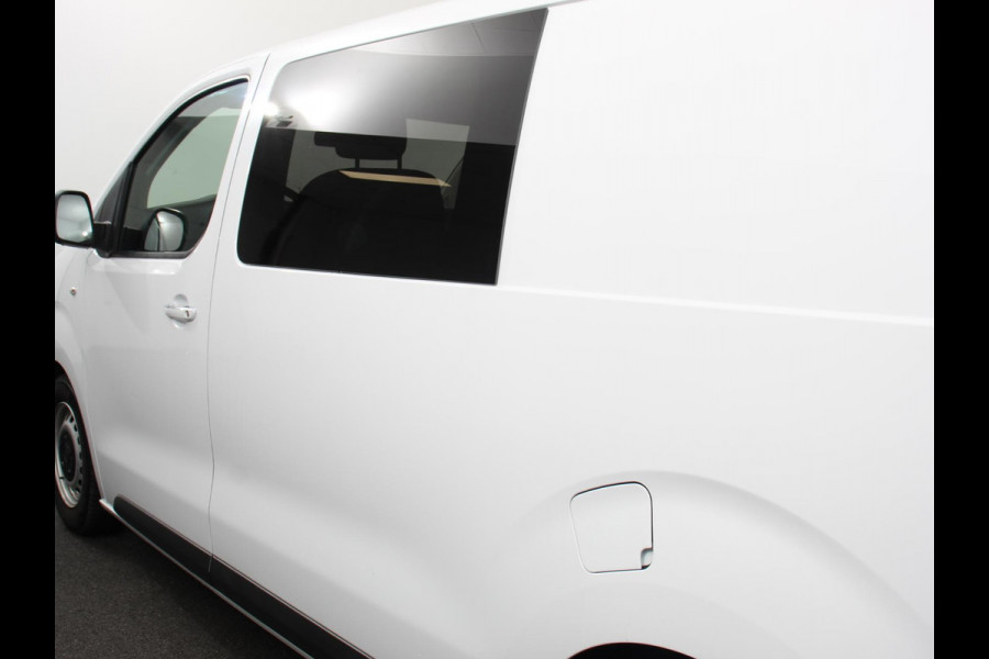 Opel Vivaro 2.0 CDTI Automaat 145 pk L3H1 Dubbele Cabine | Navigatie | Trekhaak | Airco | Parkeer sensoren | Betimmering