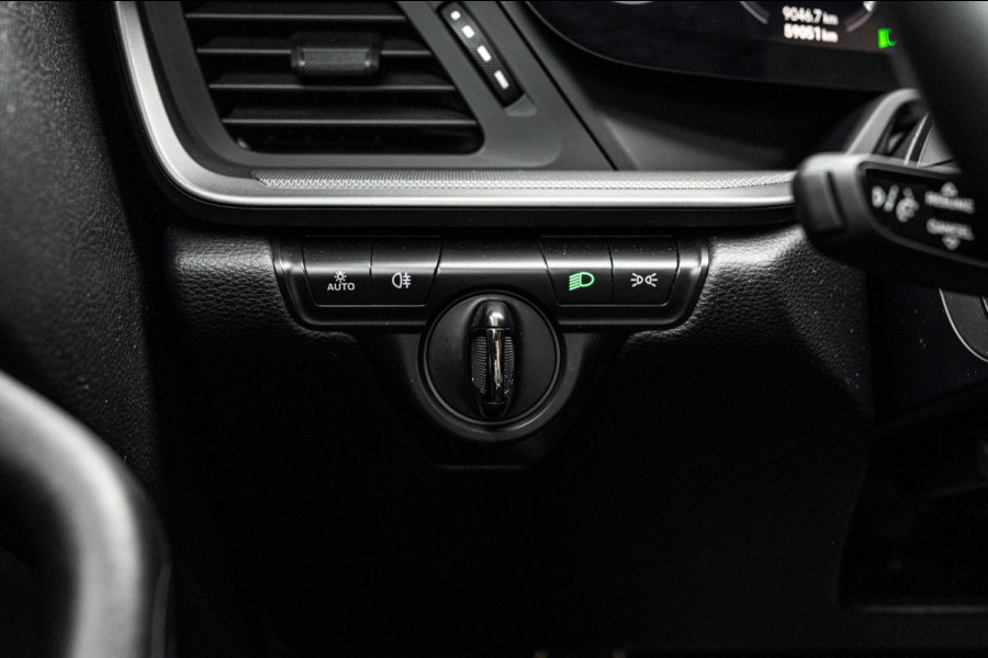 Porsche 911 3.0 Carrera 4 S 450 PK | Krijt | 1e Eig | BTW | LED | 21''