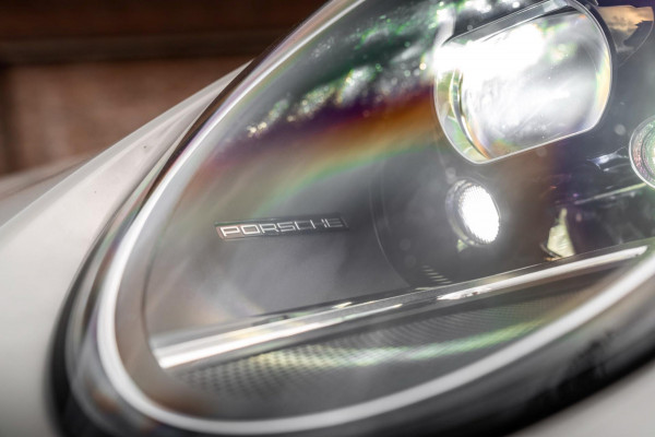 Porsche 911 3.0 Carrera 4 S 450 PK | Krijt | 1e Eig | BTW | LED | 21''